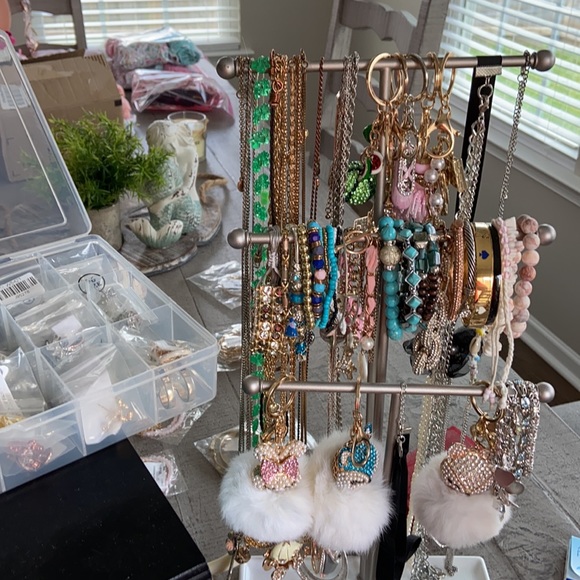 I’m Back! And Welcome To My Closet! - Picture 11 of 11